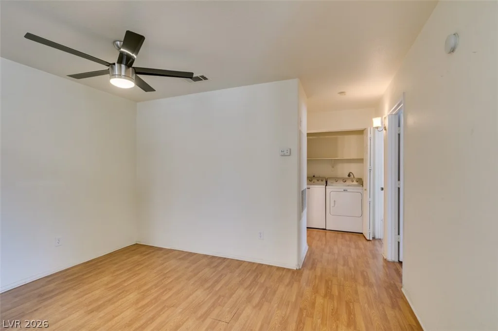2725 Nellis, Las Vegas, NV 89121