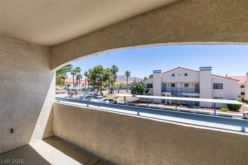2725 Nellis, Las Vegas, NV 89121