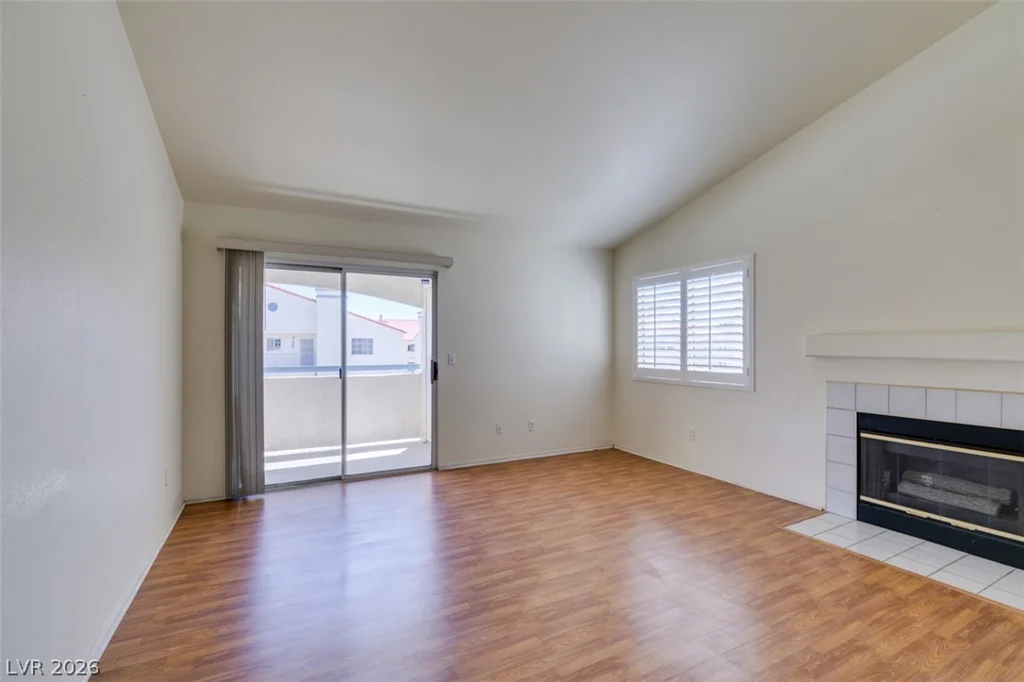 2725 Nellis, Las Vegas, NV 89121