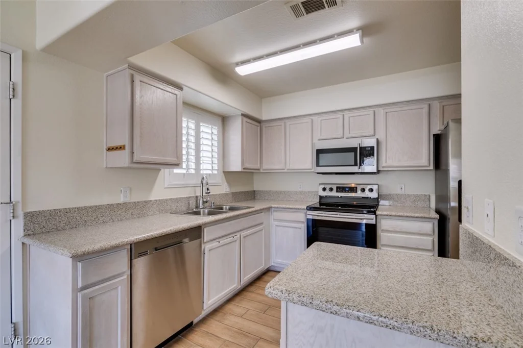 2725 Nellis, Las Vegas, NV 89121