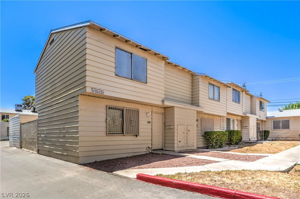 5086 Mountain Vista, Las Vegas, NV 89120