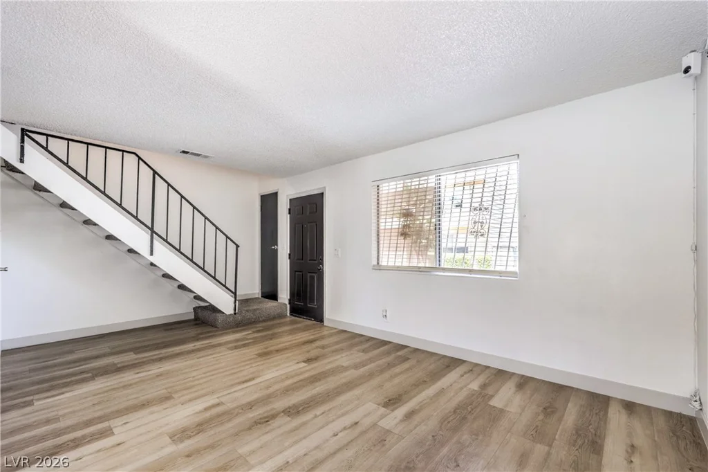 5086 Mountain Vista, Las Vegas, NV 89120