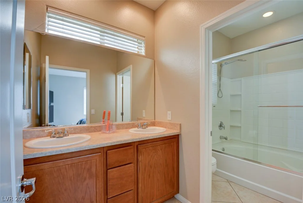 5940 Bellows Beach, North Las Vegas, NV 89081