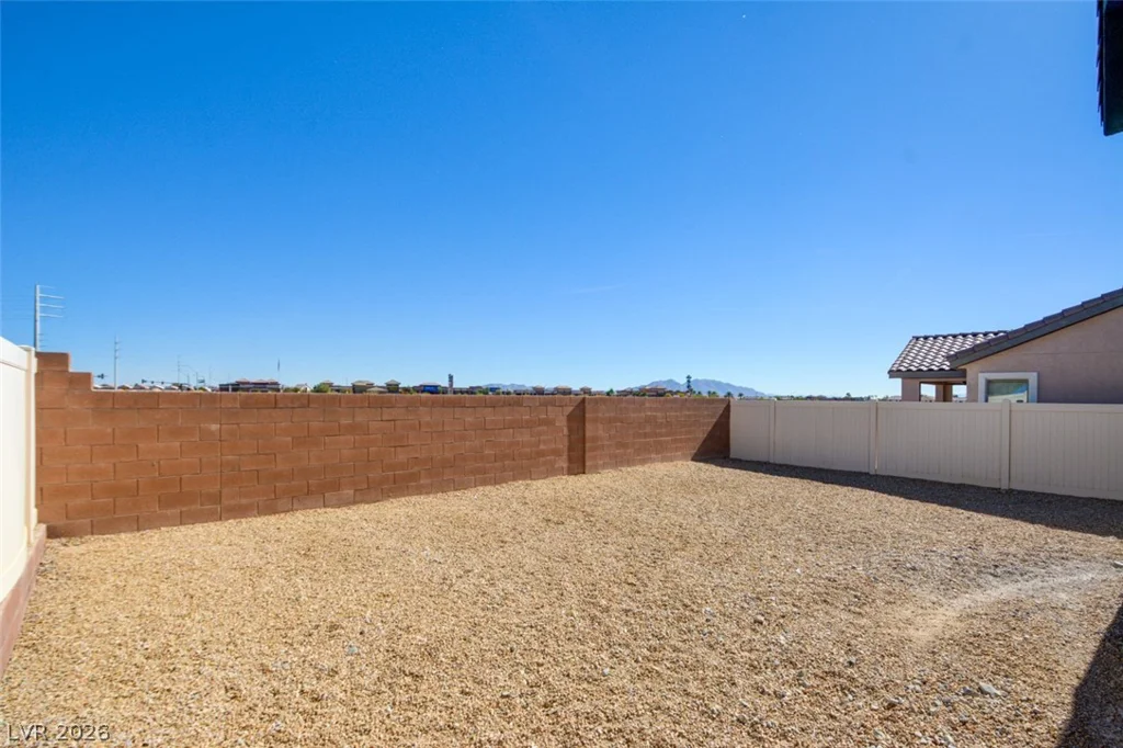 5940 Bellows Beach, North Las Vegas, NV 89081