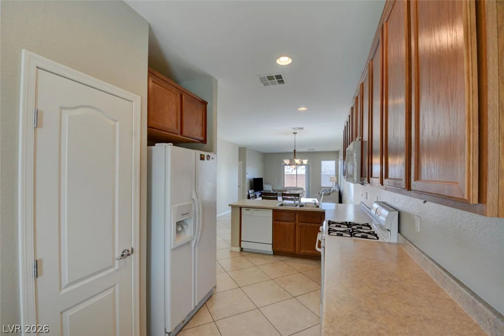 5940 Bellows Beach, North Las Vegas, NV 89081