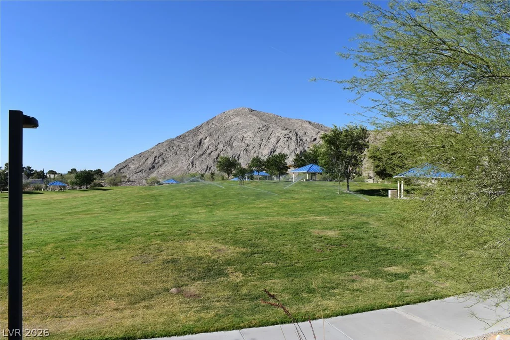 10433 Armand, Las Vegas, NV 89129