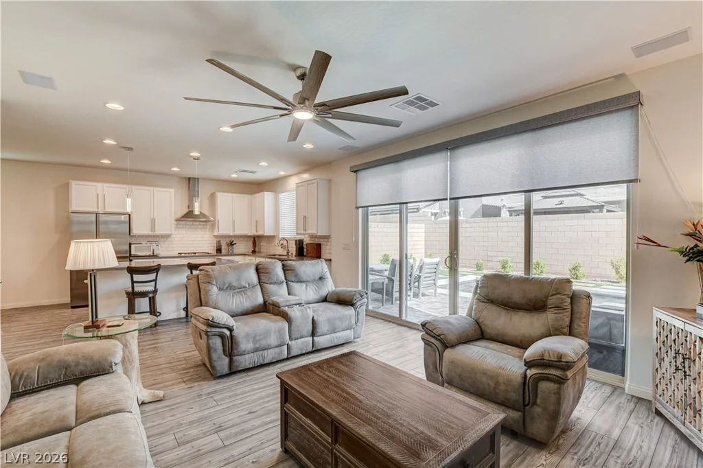 7450 Tinley Creek, Las Vegas, NV 89113