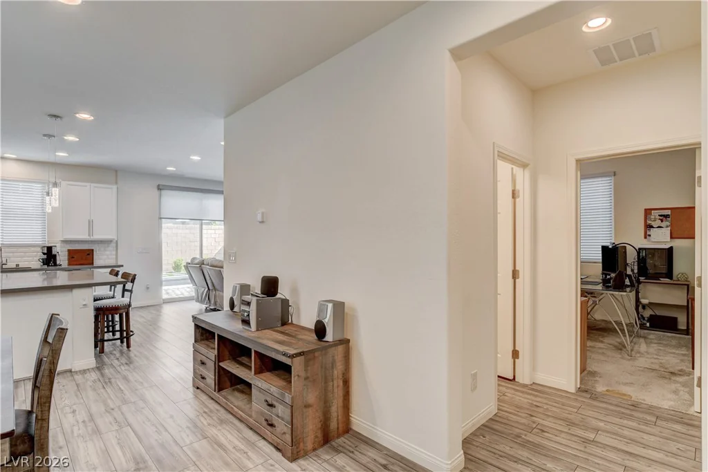 7450 Tinley Creek, Las Vegas, NV 89113