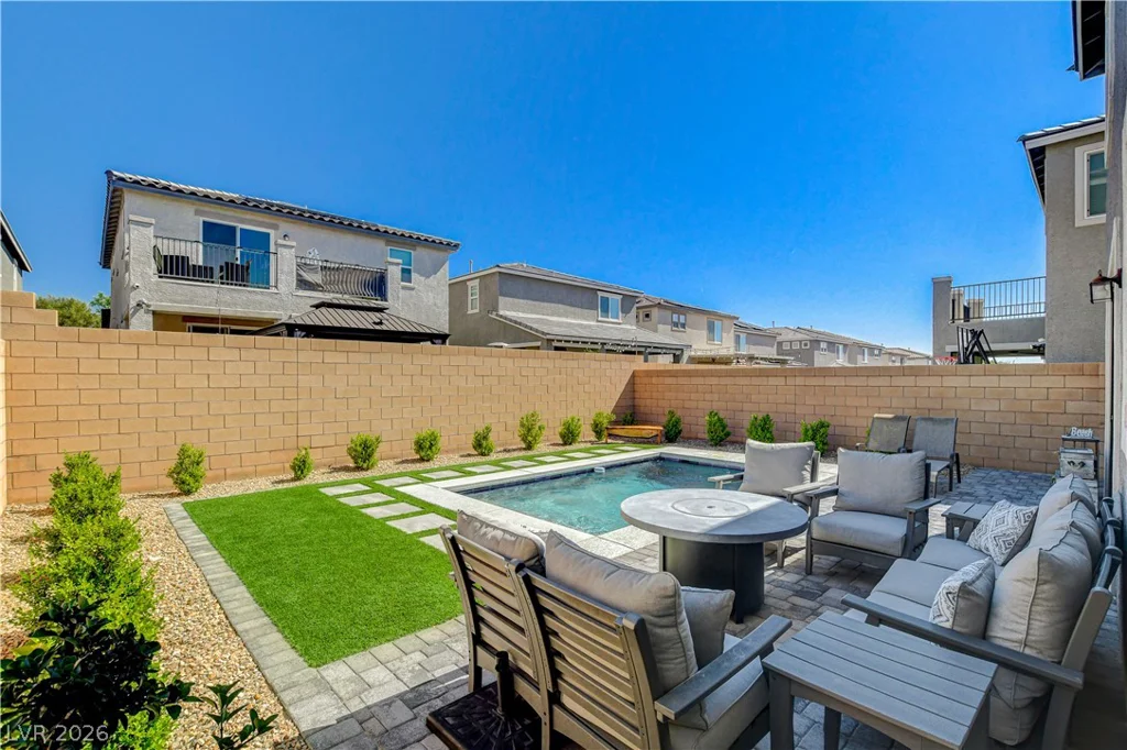 7450 Tinley Creek, Las Vegas, NV 89113