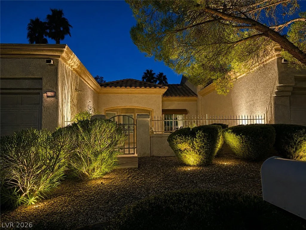 2709 Copper Mesa, Las Vegas, NV 89134