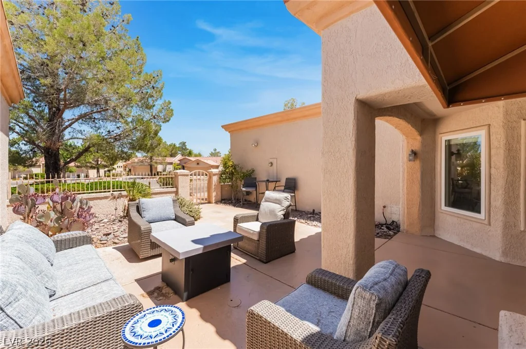 2709 Copper Mesa, Las Vegas, NV 89134