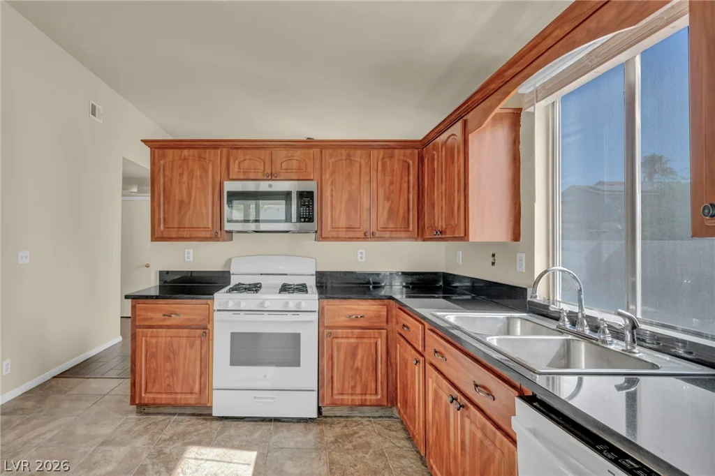8201 Cactus Root, Las Vegas, NV 89129