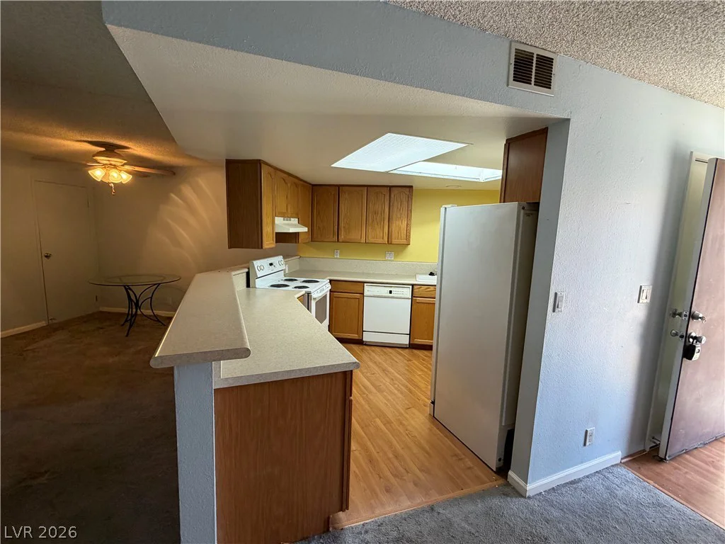 2080 Karen, Las Vegas, NV 89169