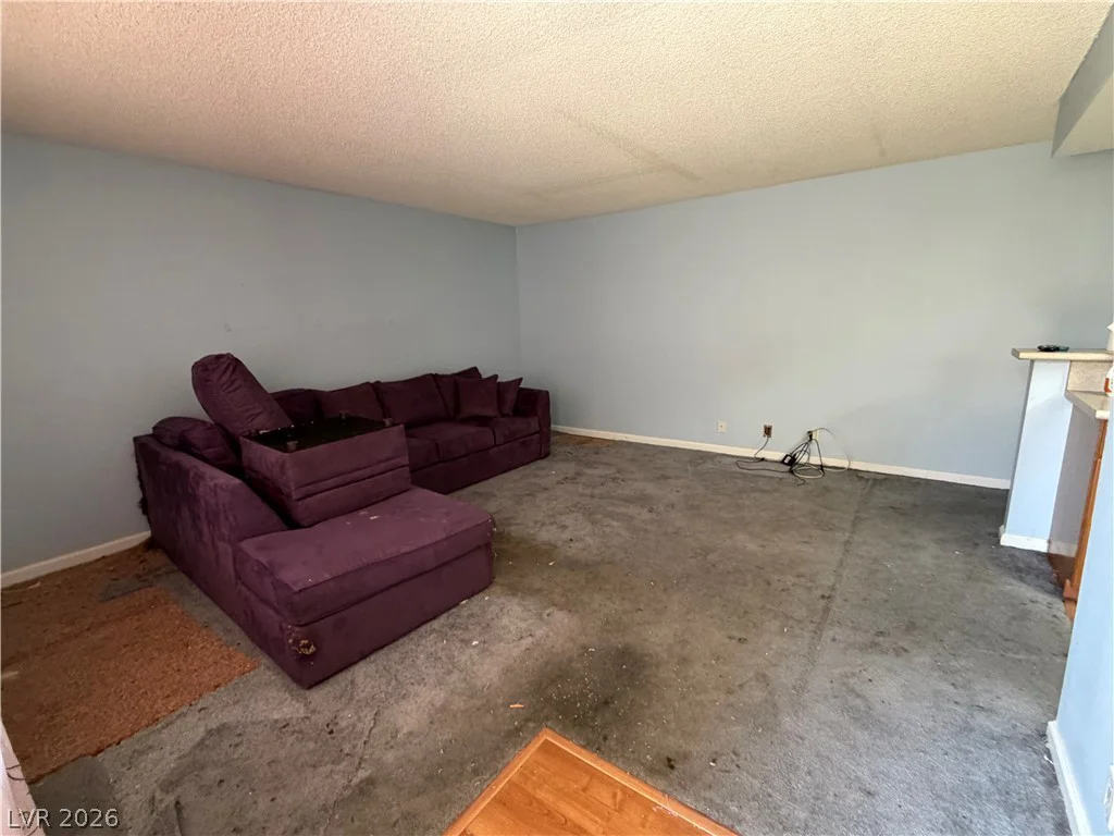 2080 Karen, Las Vegas, NV 89169