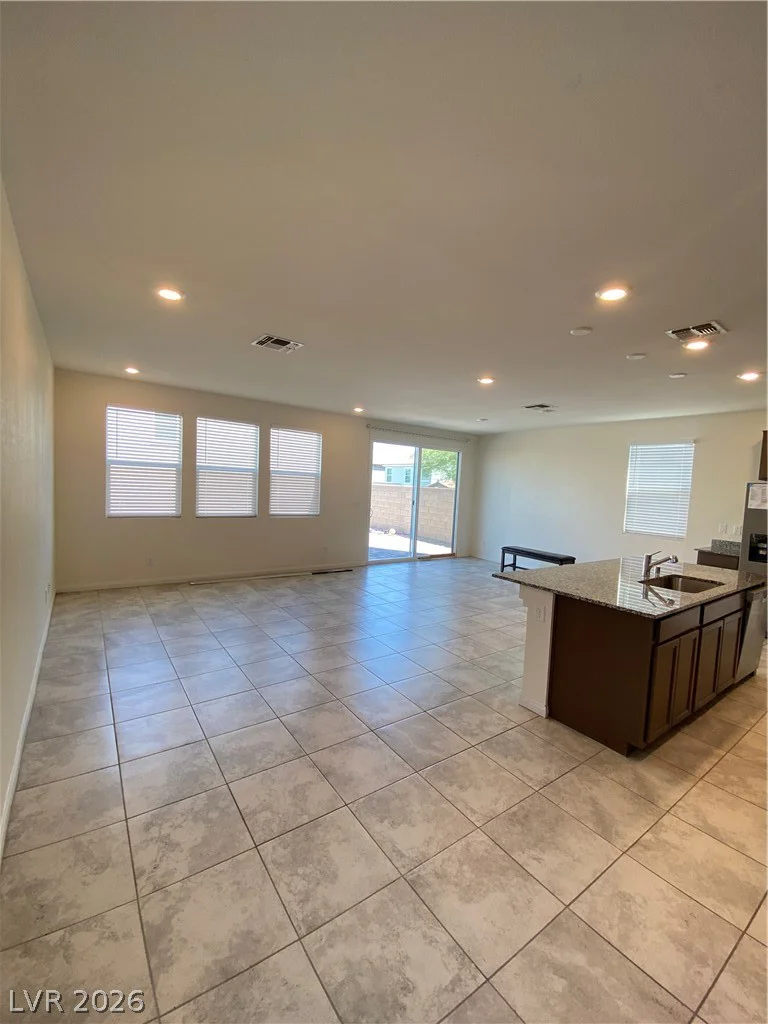 8216 Lantana Springs, Las Vegas, NV 89113