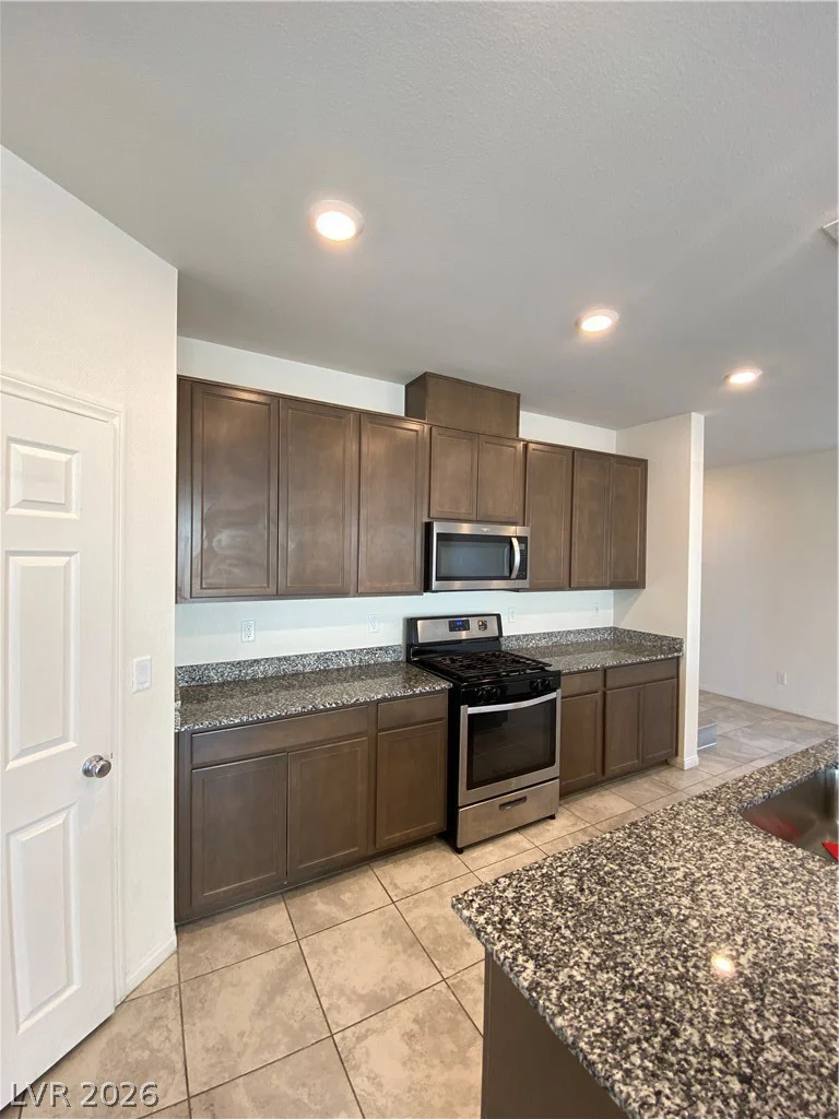 8216 Lantana Springs, Las Vegas, NV 89113