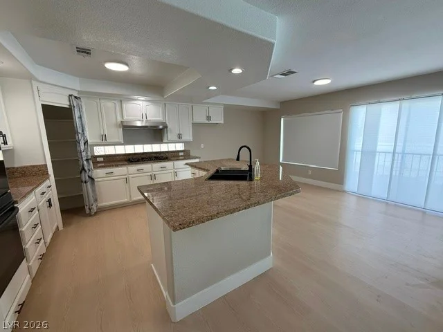 3709 Dorrington, Las Vegas, NV 89129