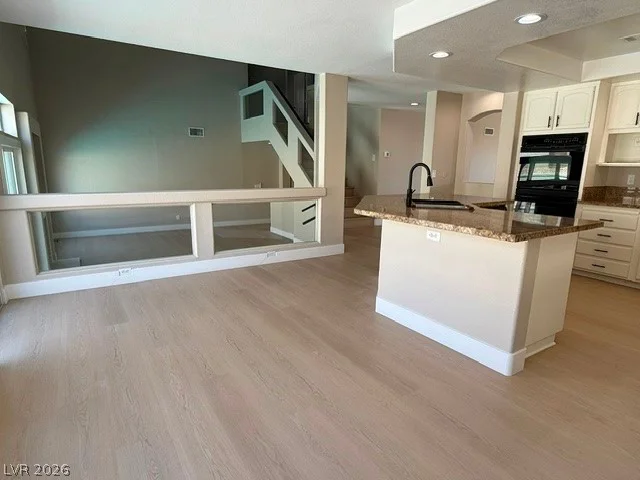 3709 Dorrington, Las Vegas, NV 89129