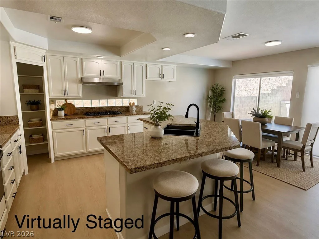 3709 Dorrington, Las Vegas, NV 89129