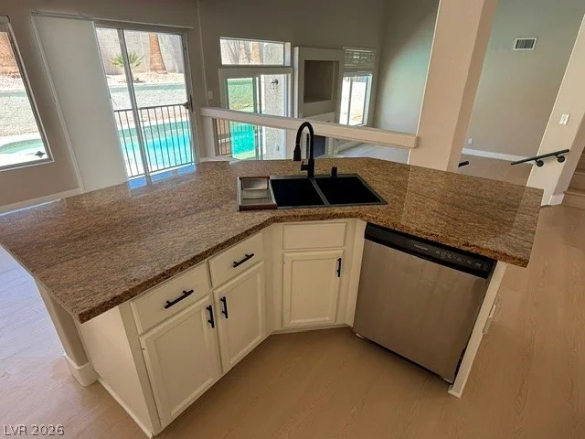 3709 Dorrington, Las Vegas, NV 89129