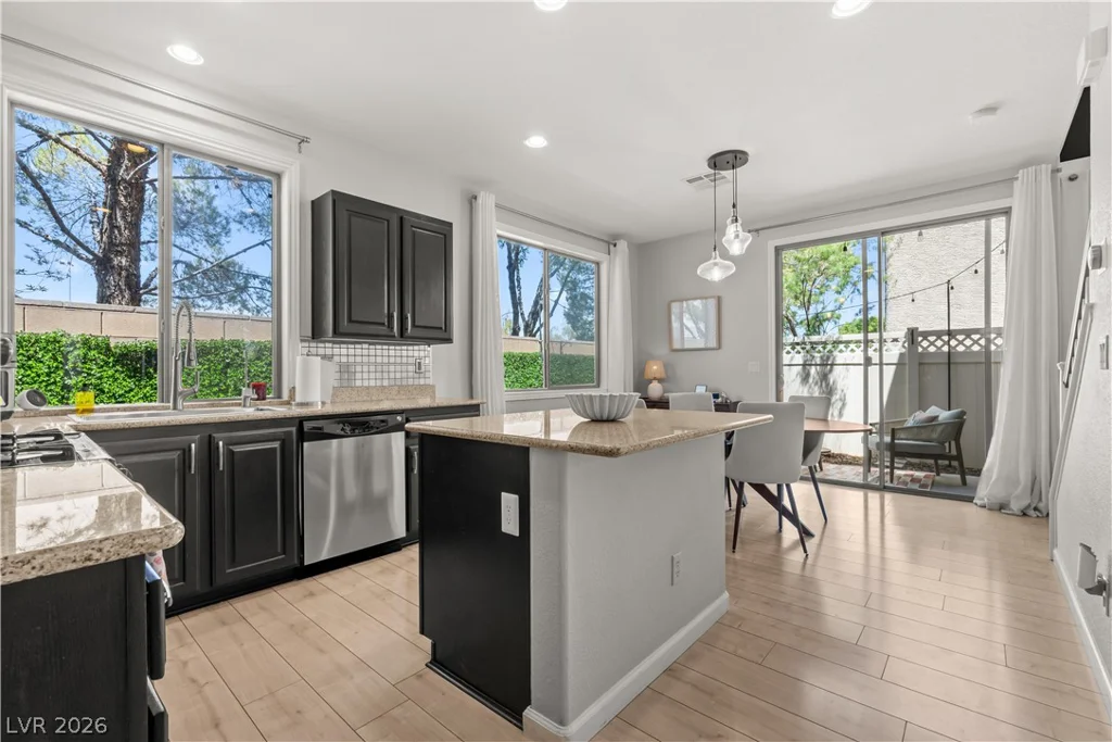 7648 Belhurst, Las Vegas, NV 89113