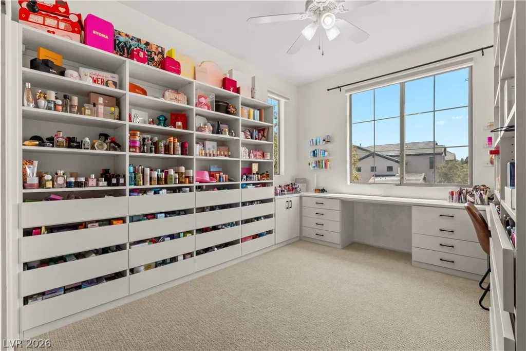 7648 Belhurst, Las Vegas, NV 89113