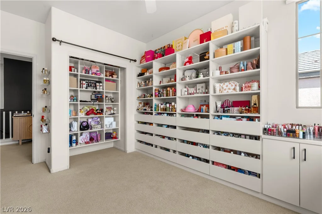 7648 Belhurst, Las Vegas, NV 89113