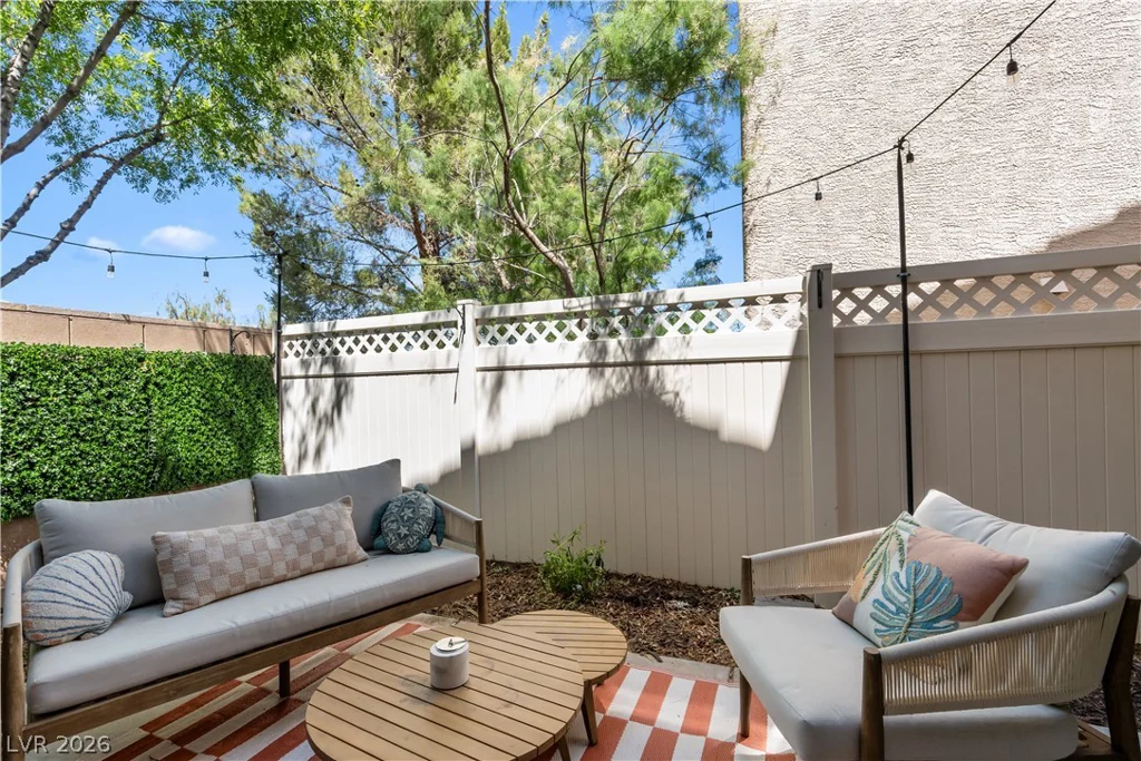 7648 Belhurst, Las Vegas, NV 89113