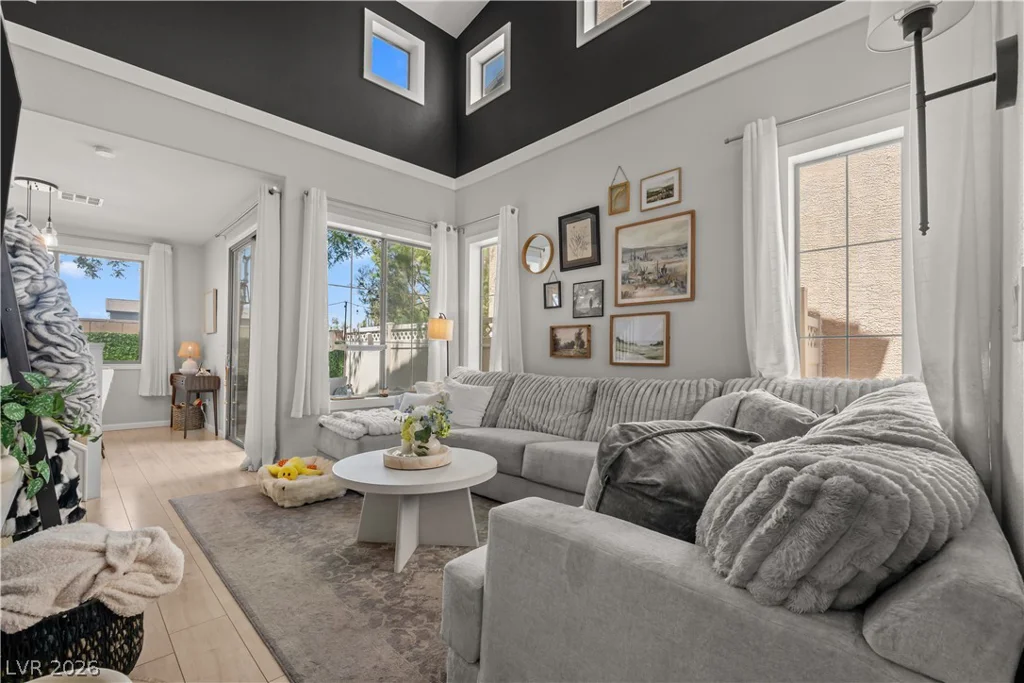 7648 Belhurst, Las Vegas, NV 89113