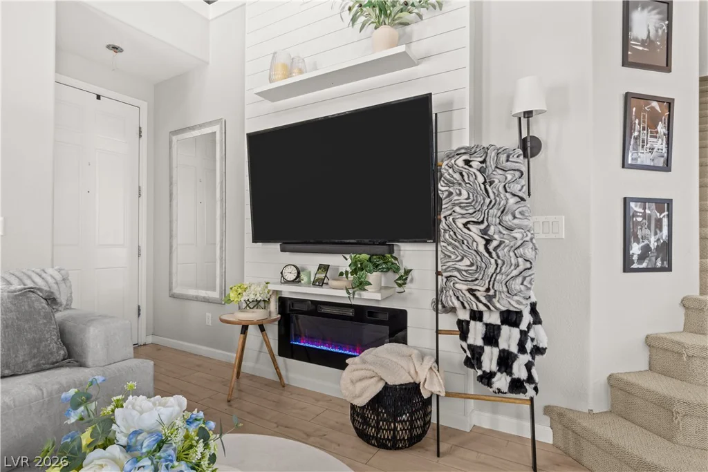 7648 Belhurst, Las Vegas, NV 89113