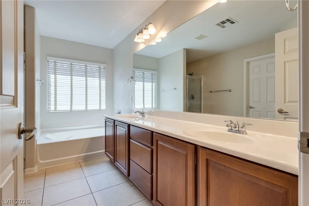 11824 Orense, Las Vegas, NV 89138