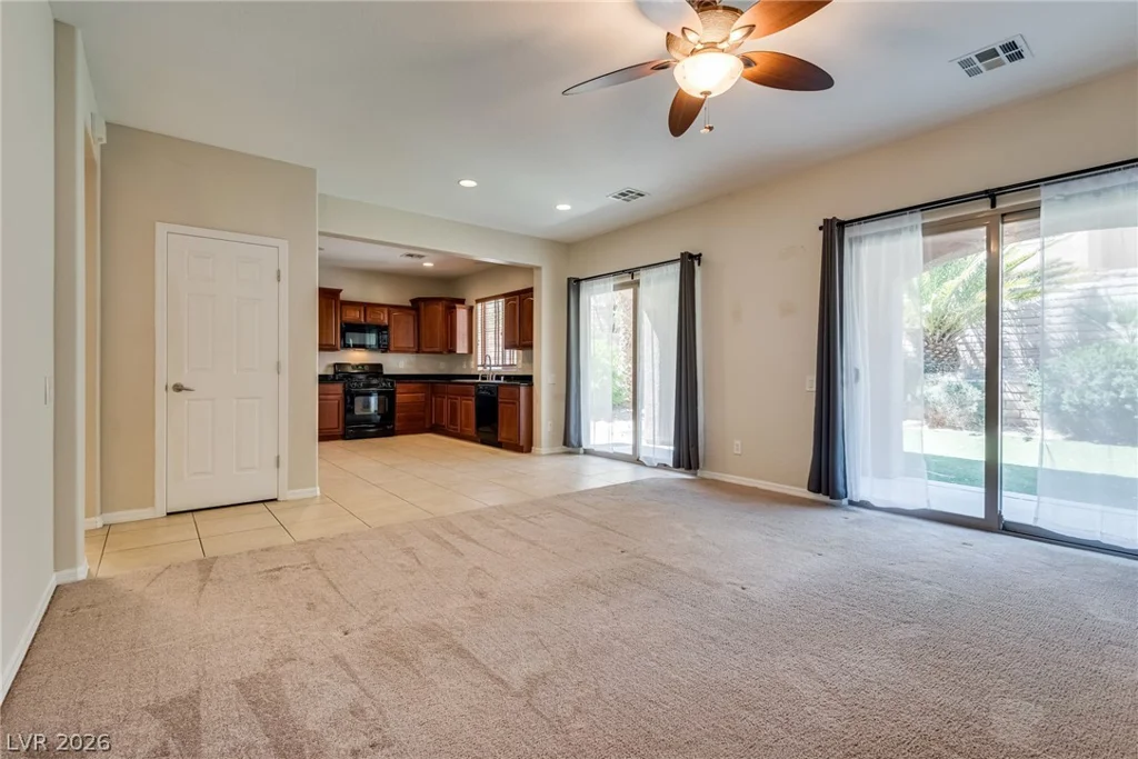 11824 Orense, Las Vegas, NV 89138