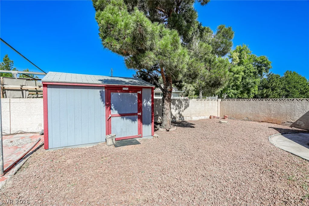6070 Mann, Las Vegas, NV 89118
