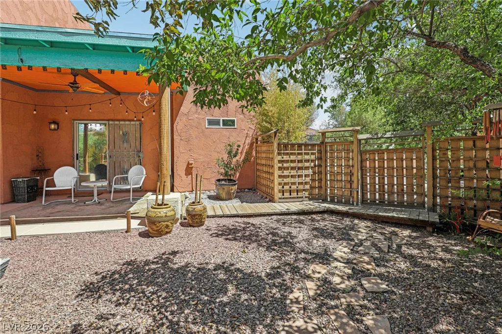 5875 Post, Las Vegas, NV 89118
