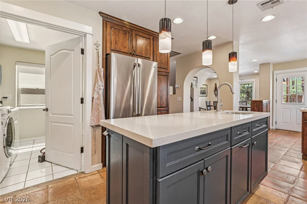 5875 Post, Las Vegas, NV 89118