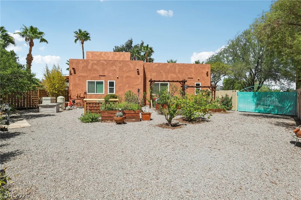 5875 Post, Las Vegas, NV 89118