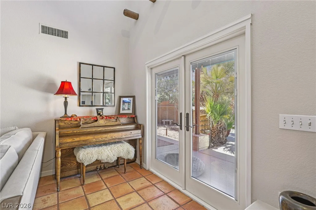 5875 Post, Las Vegas, NV 89118