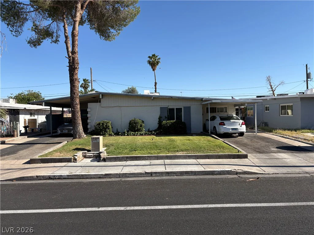 1220 Saint Louis, Las Vegas, NV 89104