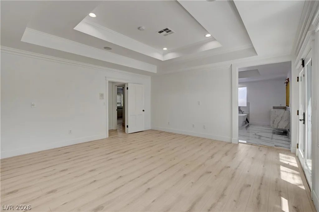 2001 Silver, Las Vegas, NV 89102