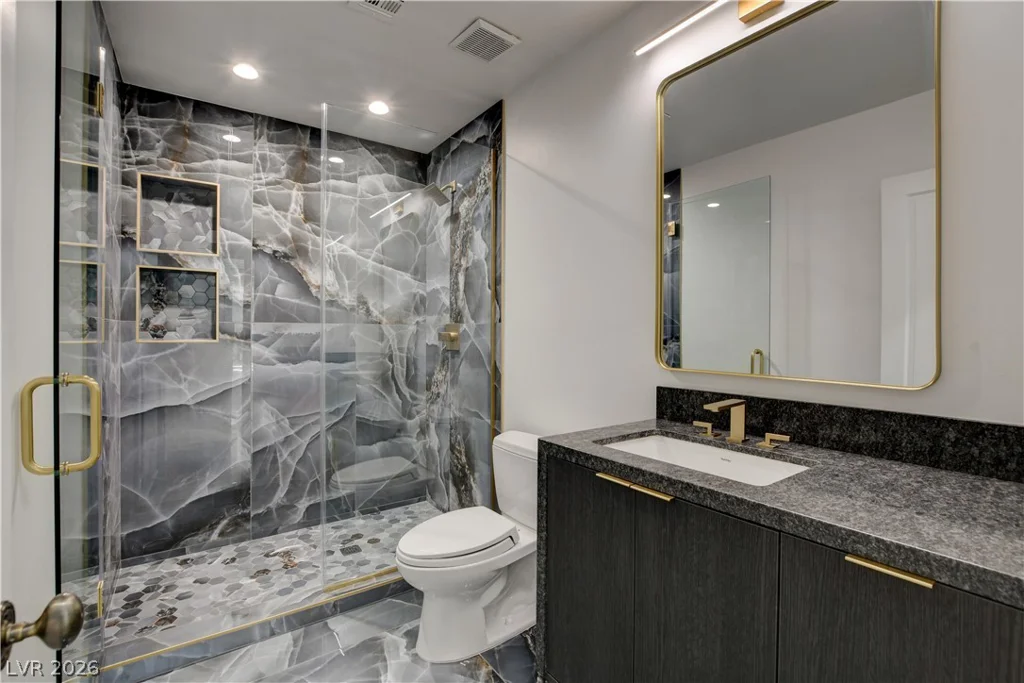2001 Silver, Las Vegas, NV 89102