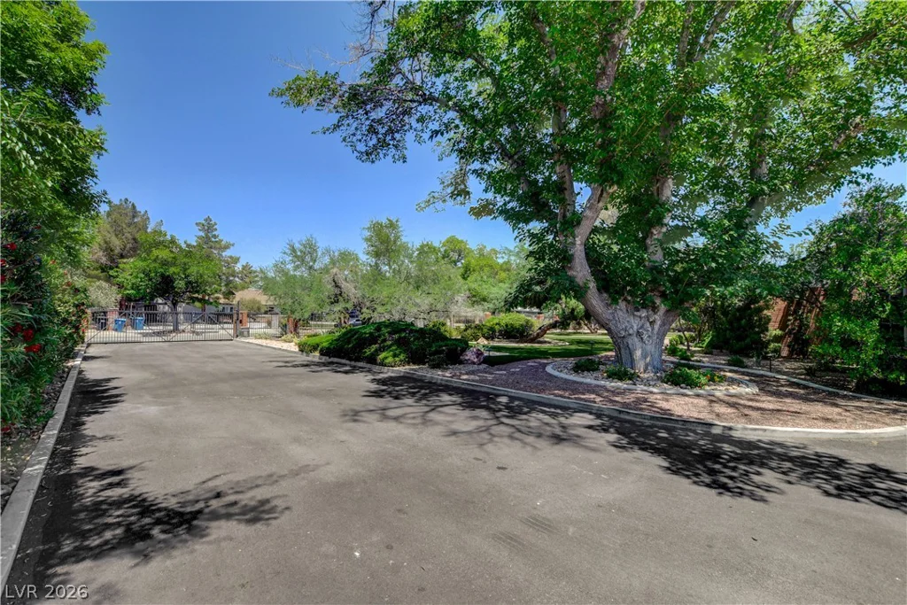2001 Silver, Las Vegas, NV 89102