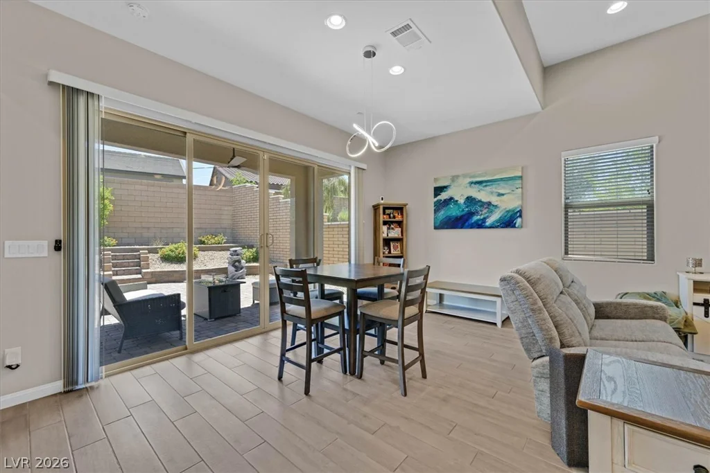 548 Comodo, Henderson, NV 89011