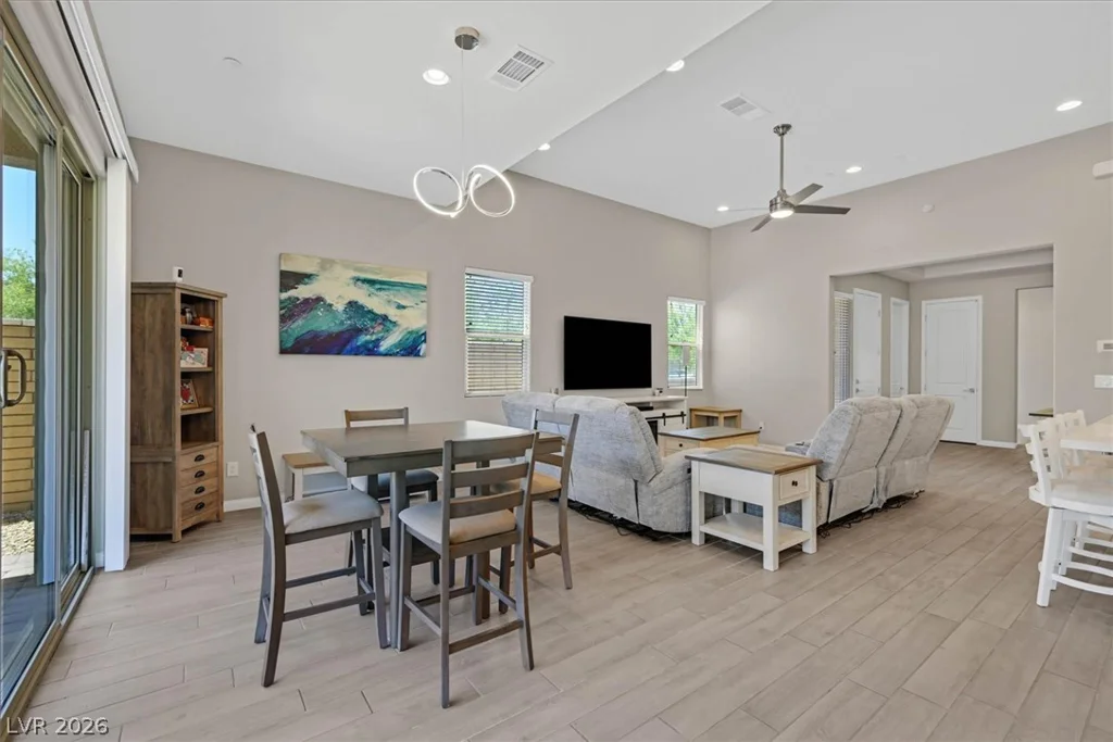 548 Comodo, Henderson, NV 89011