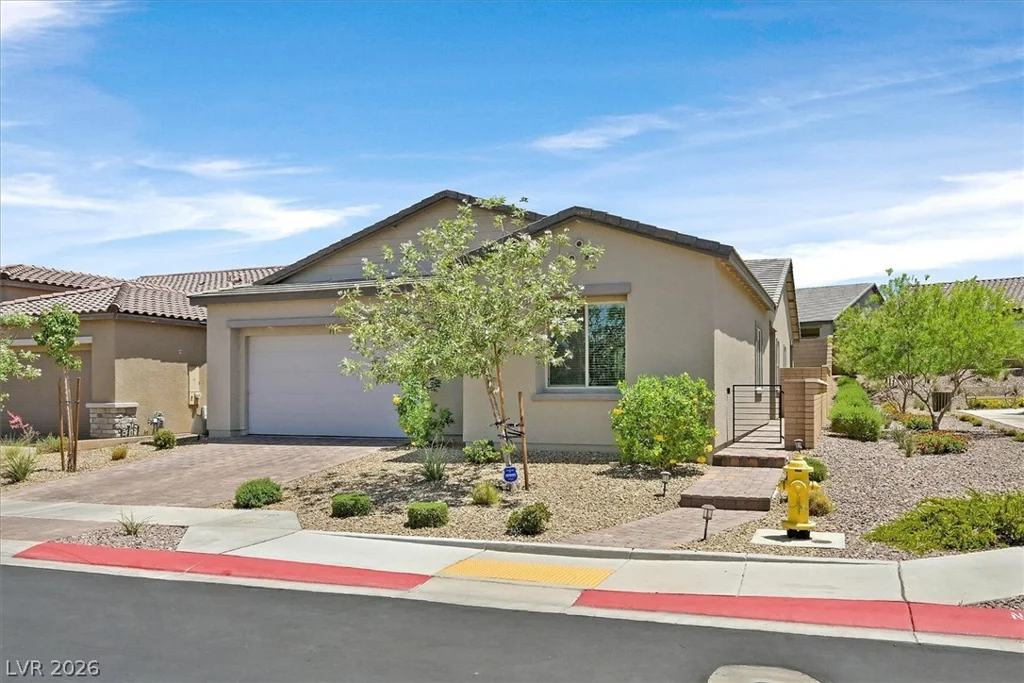 548 Comodo, Henderson, NV 89011