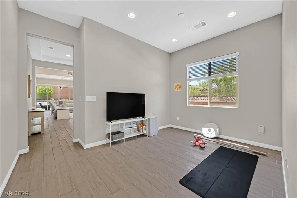 548 Comodo, Henderson, NV 89011