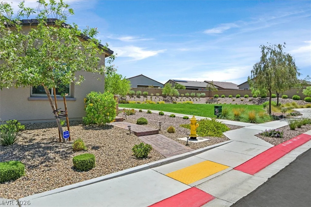 548 Comodo, Henderson, NV 89011