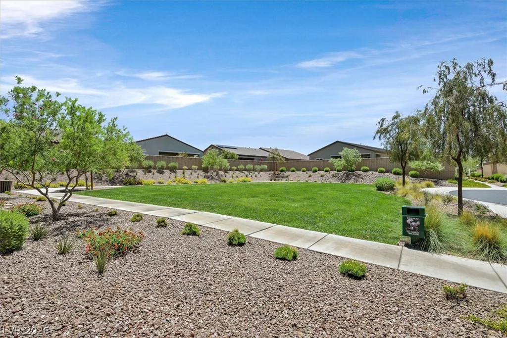 548 Comodo, Henderson, NV 89011