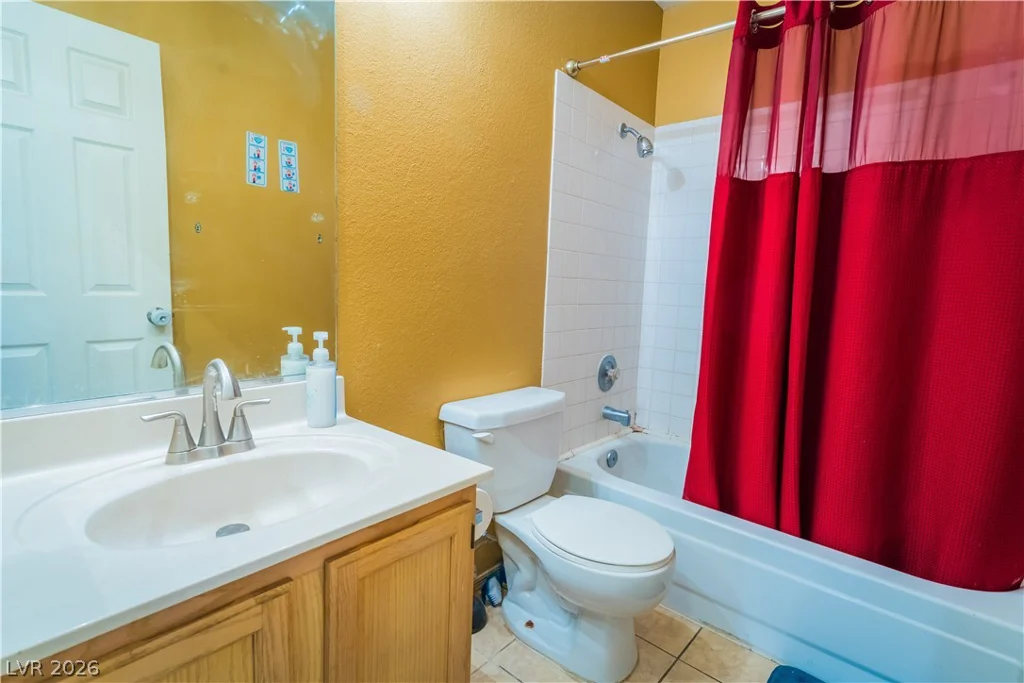 2124 Willowbury, Las Vegas, NV 89108