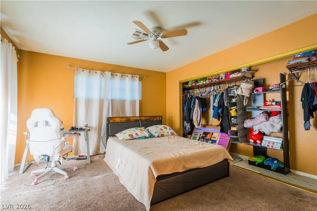2124 Willowbury, Las Vegas, NV 89108