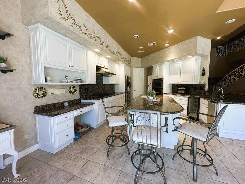 27 Via Paradiso, Henderson, NV 89011